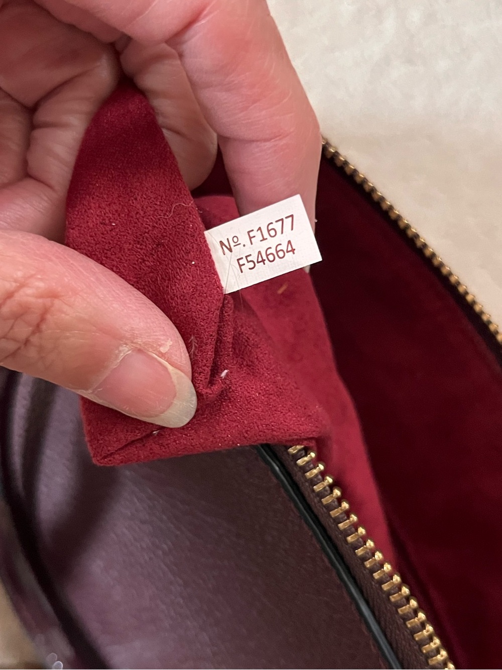 Coach Sierra Satchel Pebbled and Patent Leather in Oxblood Excellent Condition - Picture 12 of 12
